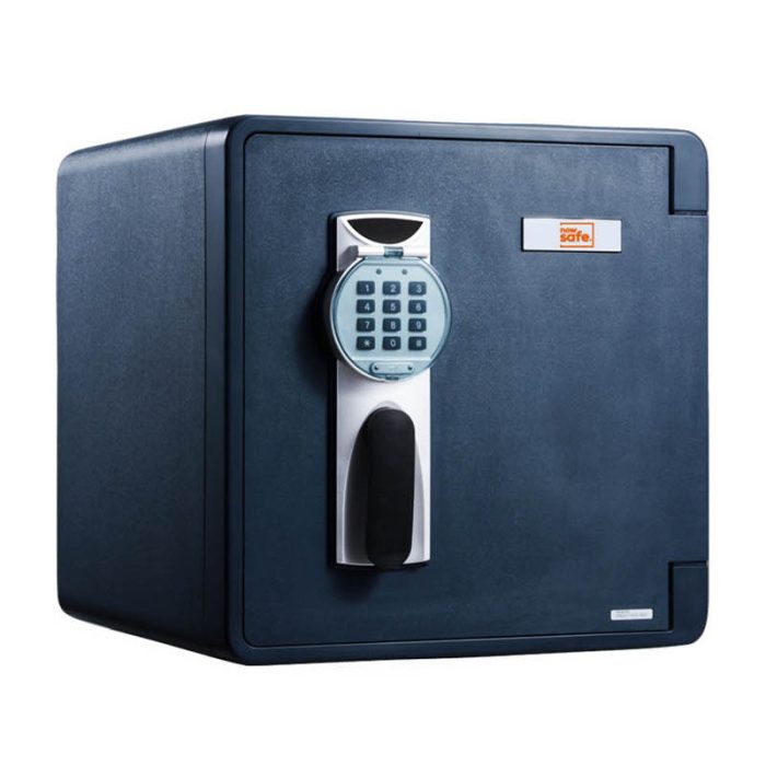 Seif antifoc si antiumezeala NowSafe 2092D montat in mobilier